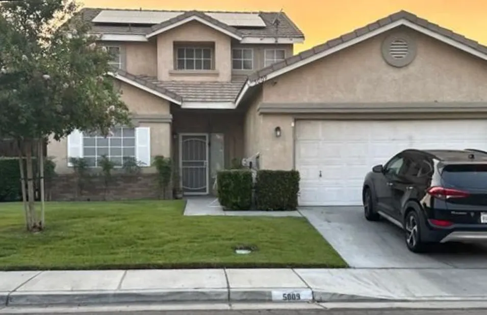 5009 Shadow Branch Street Bakersfield, CA 93313, Kern County