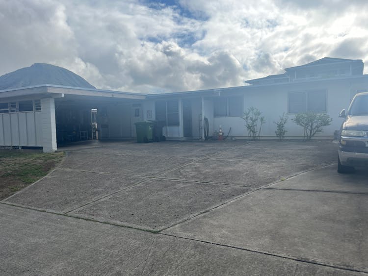 303 Lunalilo Home Rd Honolulu, HI 96825, Honolulu County