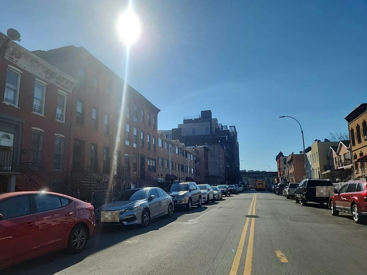 Halsey St, Brooklyn, NY 11207
