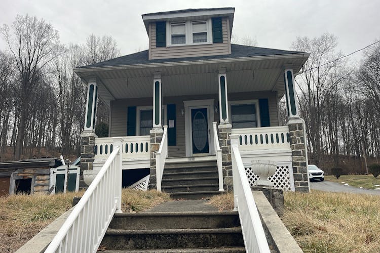 1067 Lower South Main Street Bangor, PA 18013, Northampton County