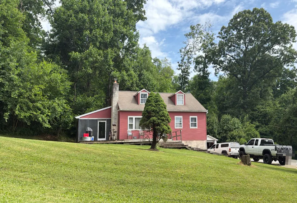 107 Woodland Dr Coatesville, PA 19320, Chester County