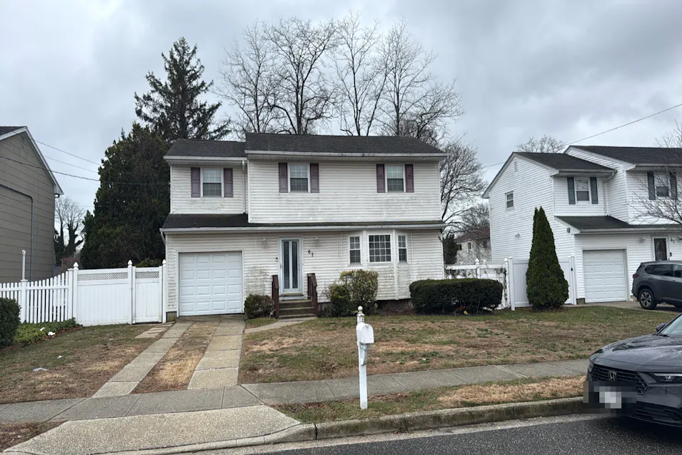 67 Colonial Dr. Massapequa, NY 11758, Nassau County