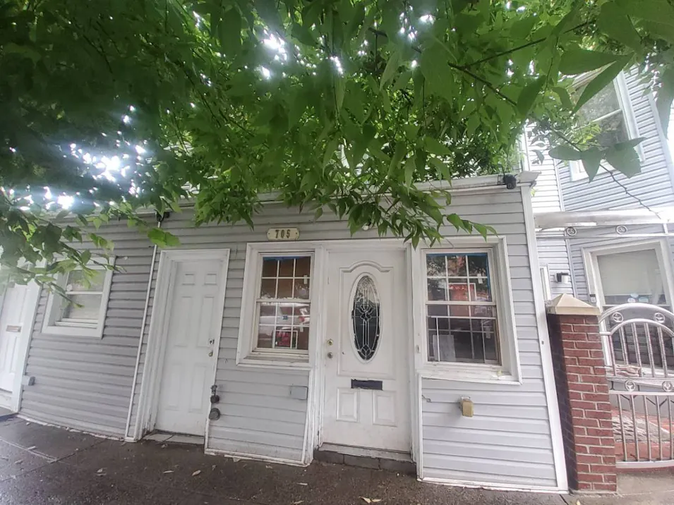 705 Van Nest Avenue Bronx, NY 10462, Bronx County