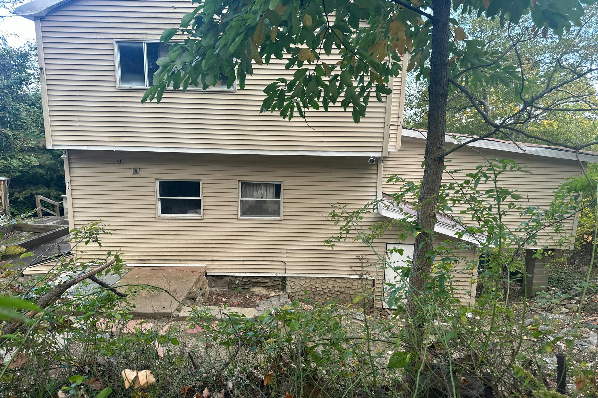 Deer Trl, Greenwood Lake, NY 10925