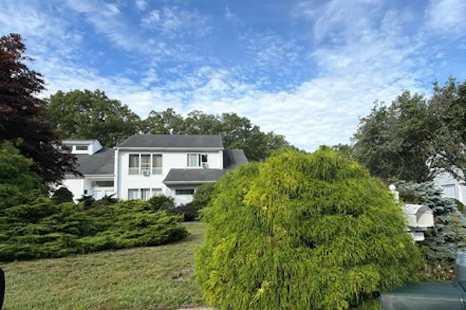 26 Bailey Ln Brookhaven, NY 11949, Suffolk County
