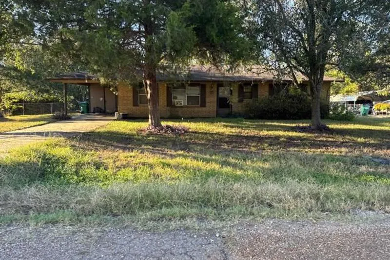 Cottonwood Dr, Ridgecrest, LA 71334