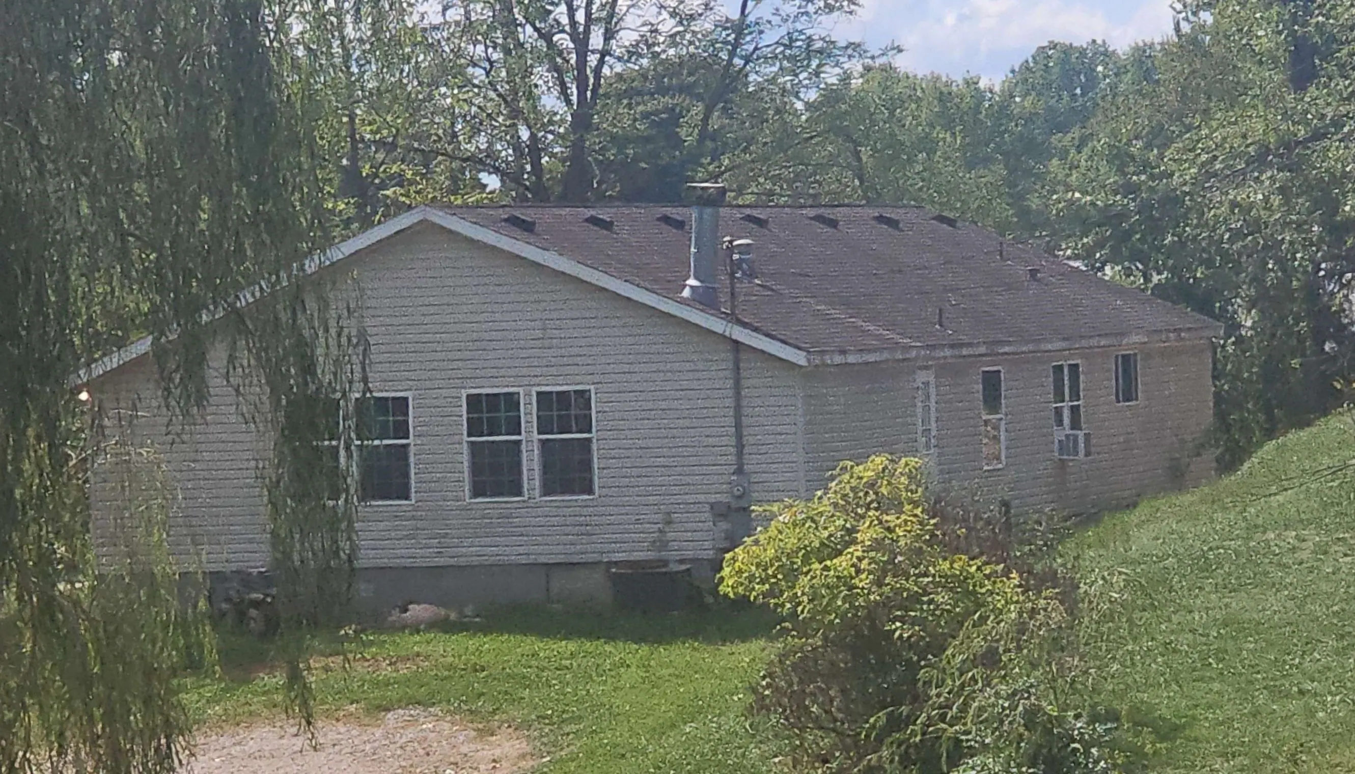 Turkey Foot Rd, Mineral Wells, WV 26150
