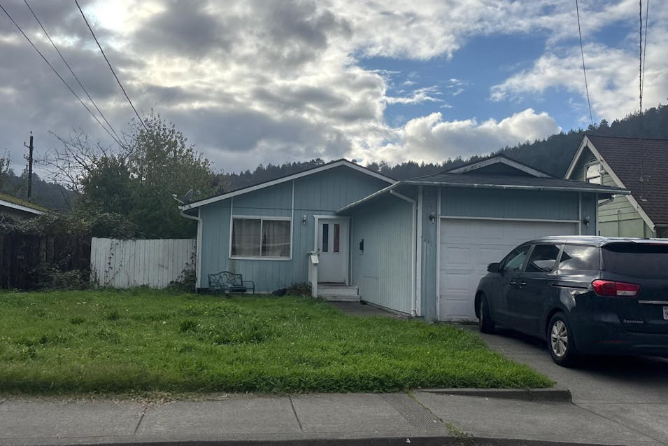 441 3rd Ave Rio Dell, CA 95562, Humboldt County