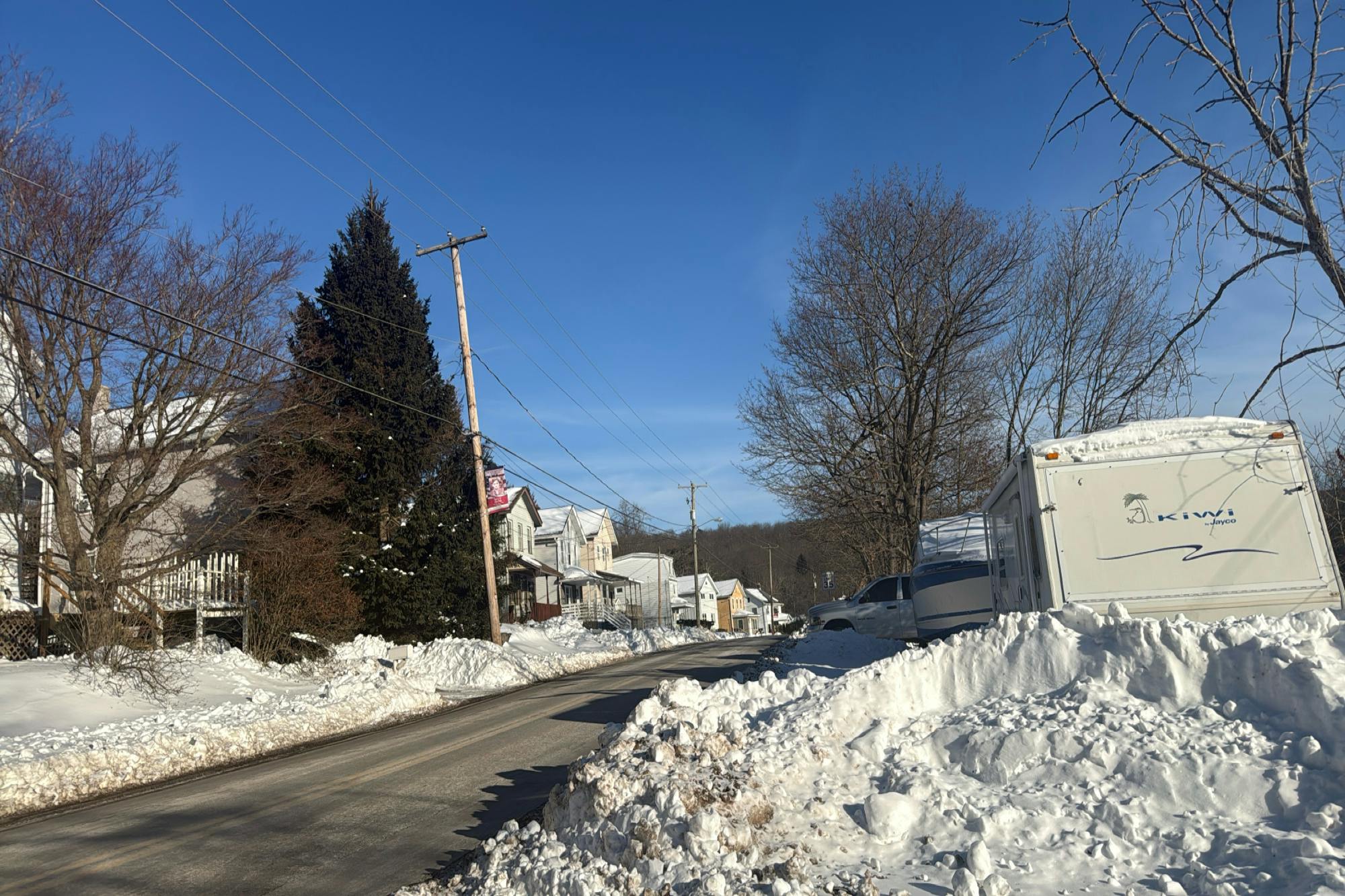 Woodlawn Ave, Mountain Top, PA 18707