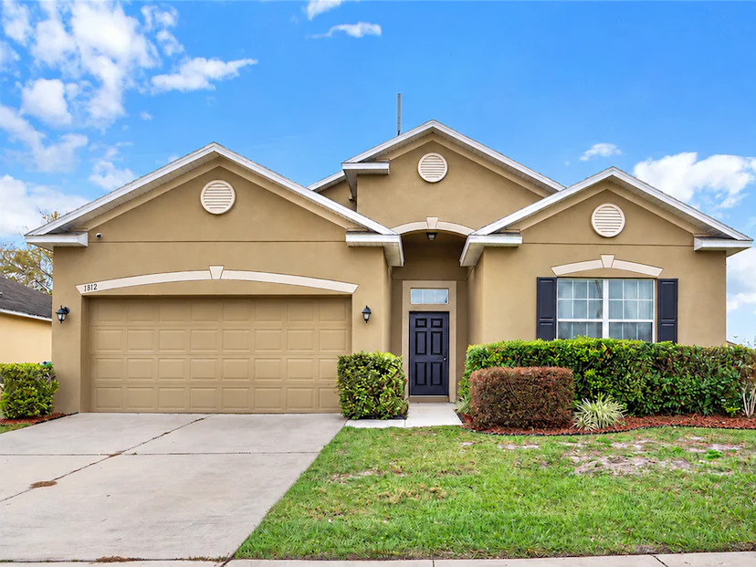 1812 Eagle Pines Cir