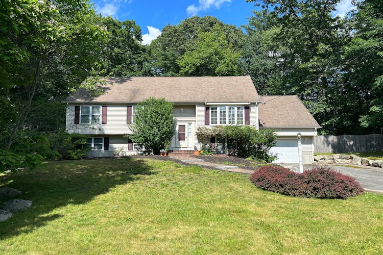 93 Porter St Whitman, MA 02382, Plymouth County