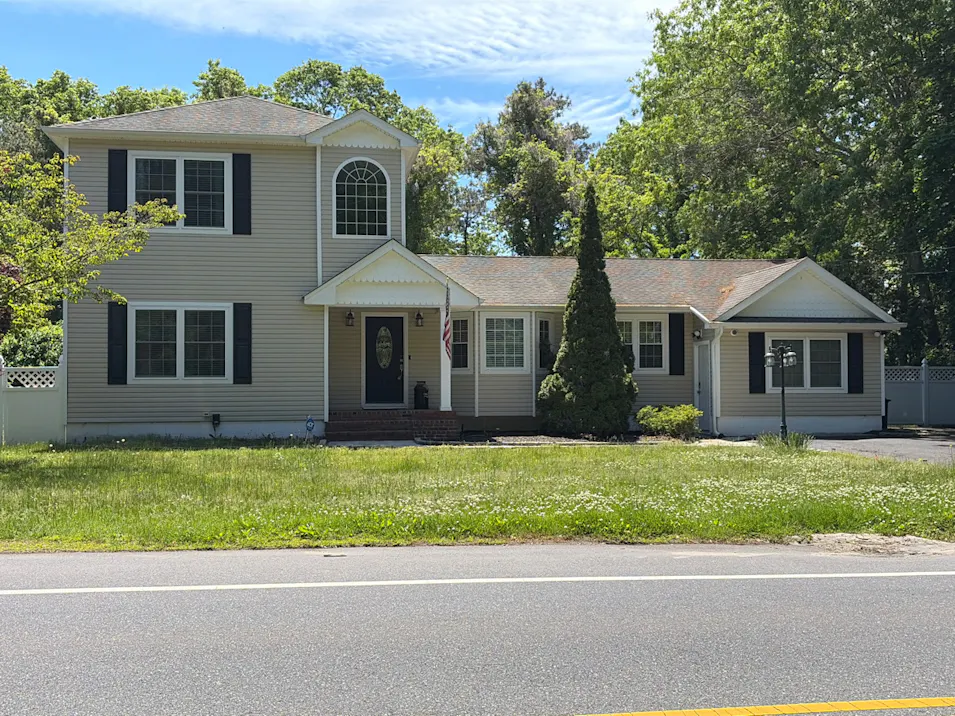 142 Southaven Avenue Medford, NY 11763, Suffolk County