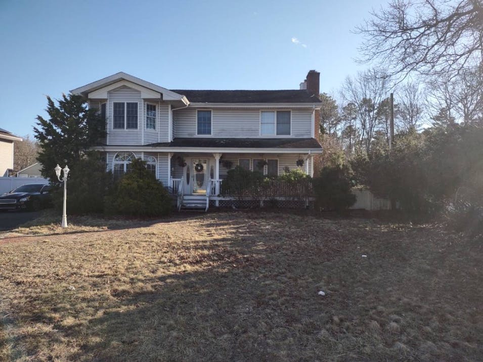 90 Fawn Drive East Islip, NY 11730, Suffolk County