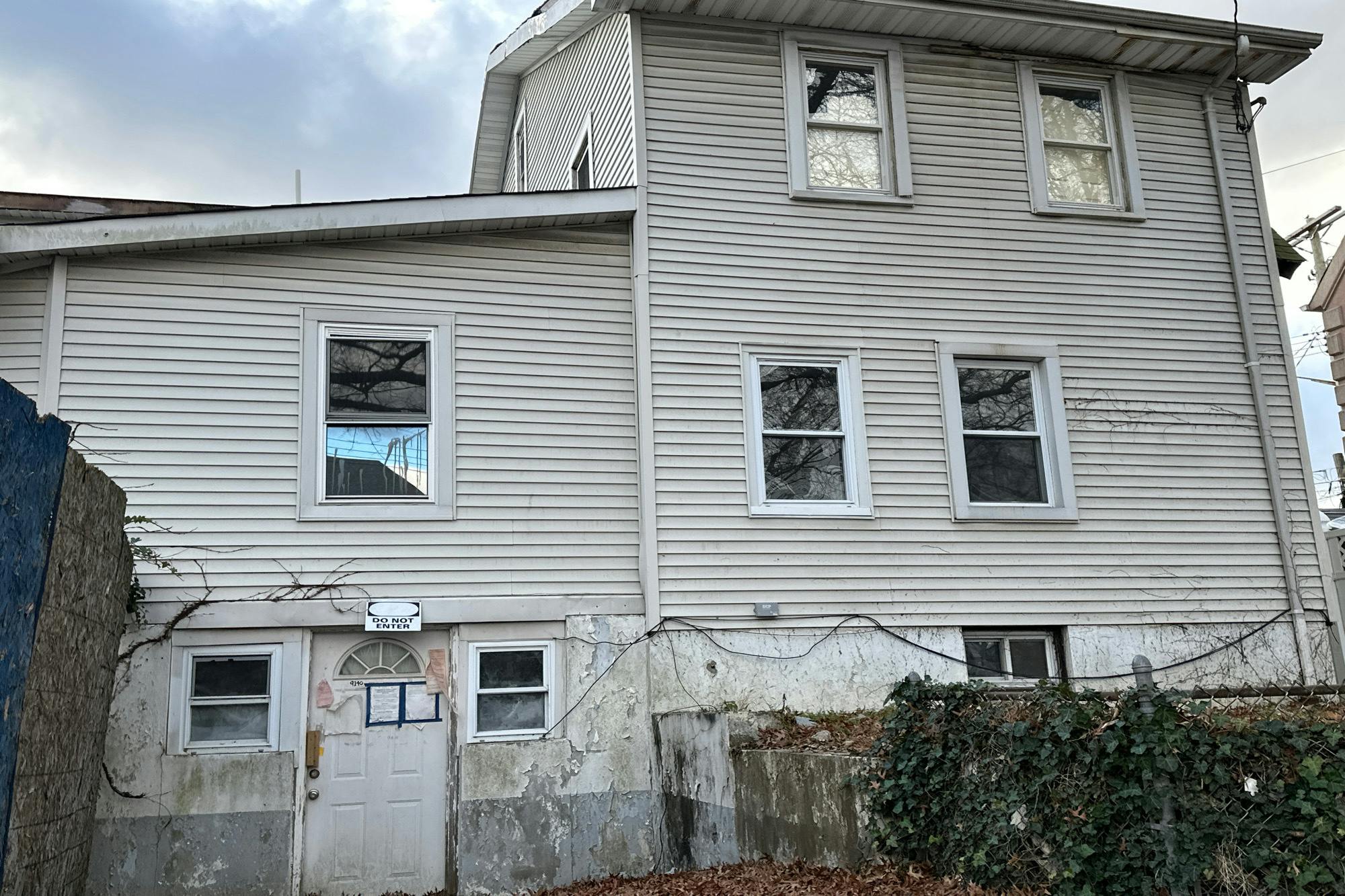 Winchester Blvd, Queens Village, NY 11428