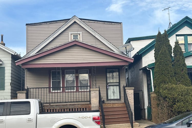 1010 W Walker St Milwaukee, WI 53204, Milwaukee County