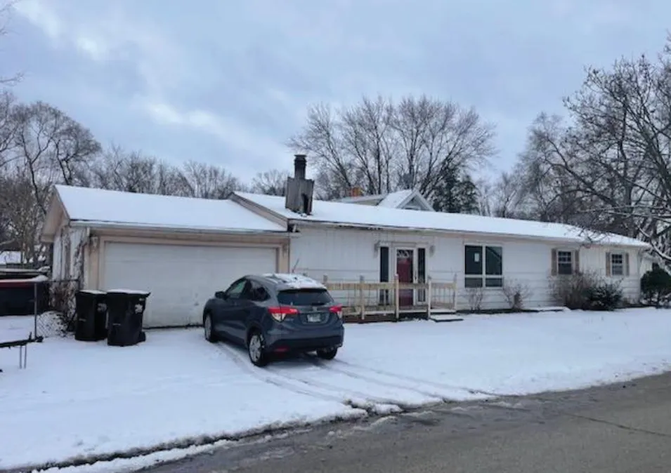 27 Barberry Crystal Lake, IL 60014, McHenry County