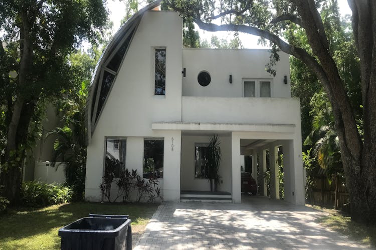 6108 Elkins Avenue South Tampa, FL 33611, Hillsborough County