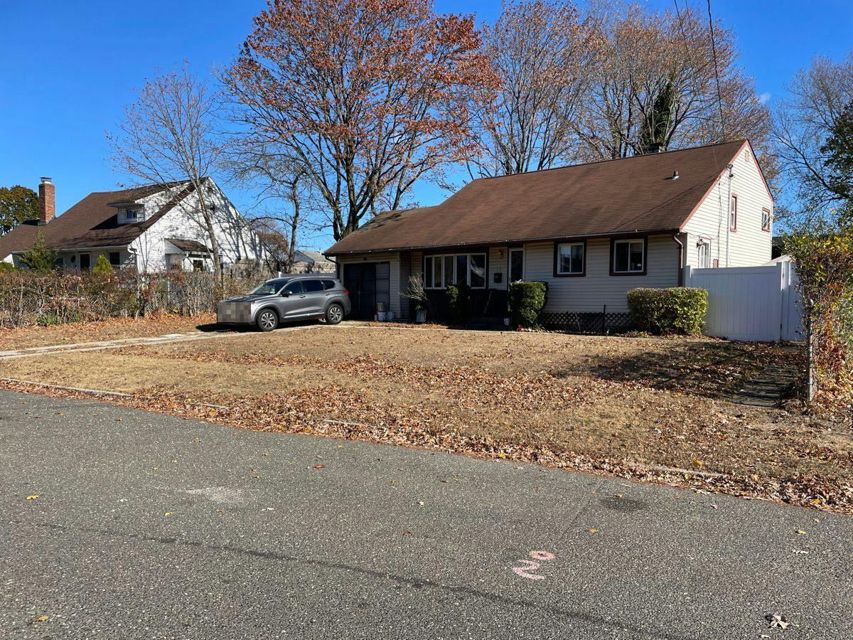 Princeton St, Bay Shore, NY 11706 #1