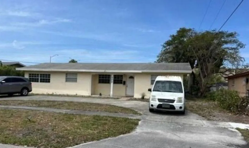 200 N Ware Dr West Palm Beach, FL 33409, Palm Beach County