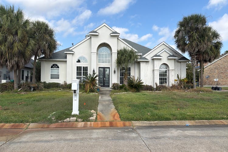 1617 Lake Michigan Dr Harvey, LA 70058, Jefferson Parish County