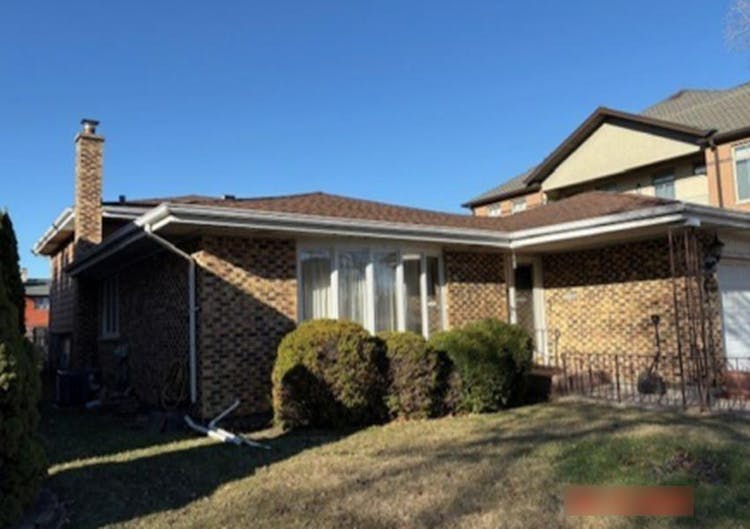 8702 W Bruce Dr Niles, IL 60714, Cook County