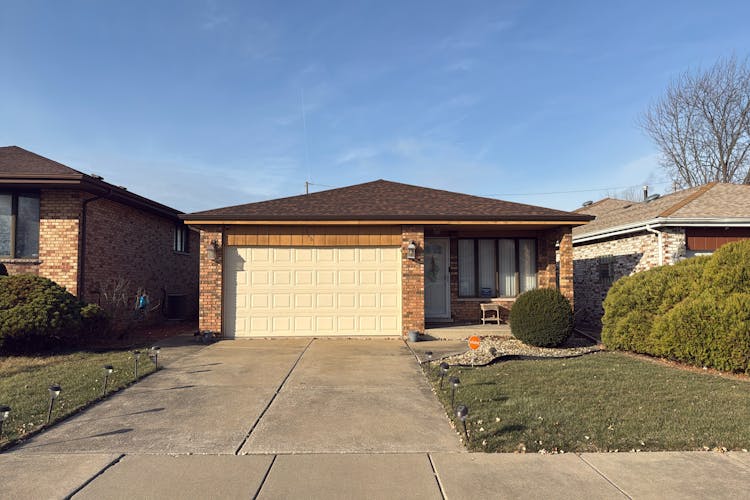 306 Escanaba Ave Calumet City, IL 60409, Cook County