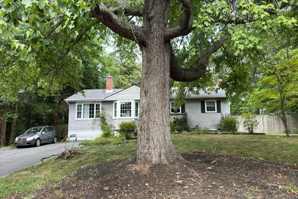 311 Glenwood Lane Port Jefferson, NY 11777, Suffolk County