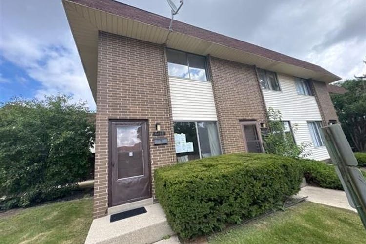 6118 W Port Ave Milwaukee, WI 53223, Milwaukee County