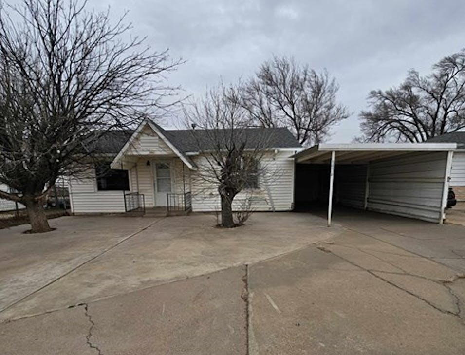 1914 S 3rd St Tucumcari, NM 88401, Quay County