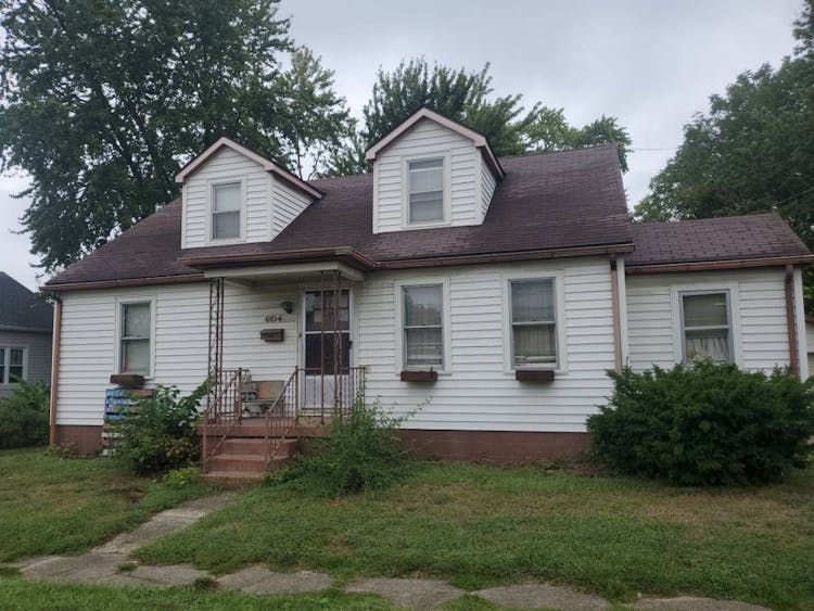 604 Center Street Washington, IN 47501, Daviess County