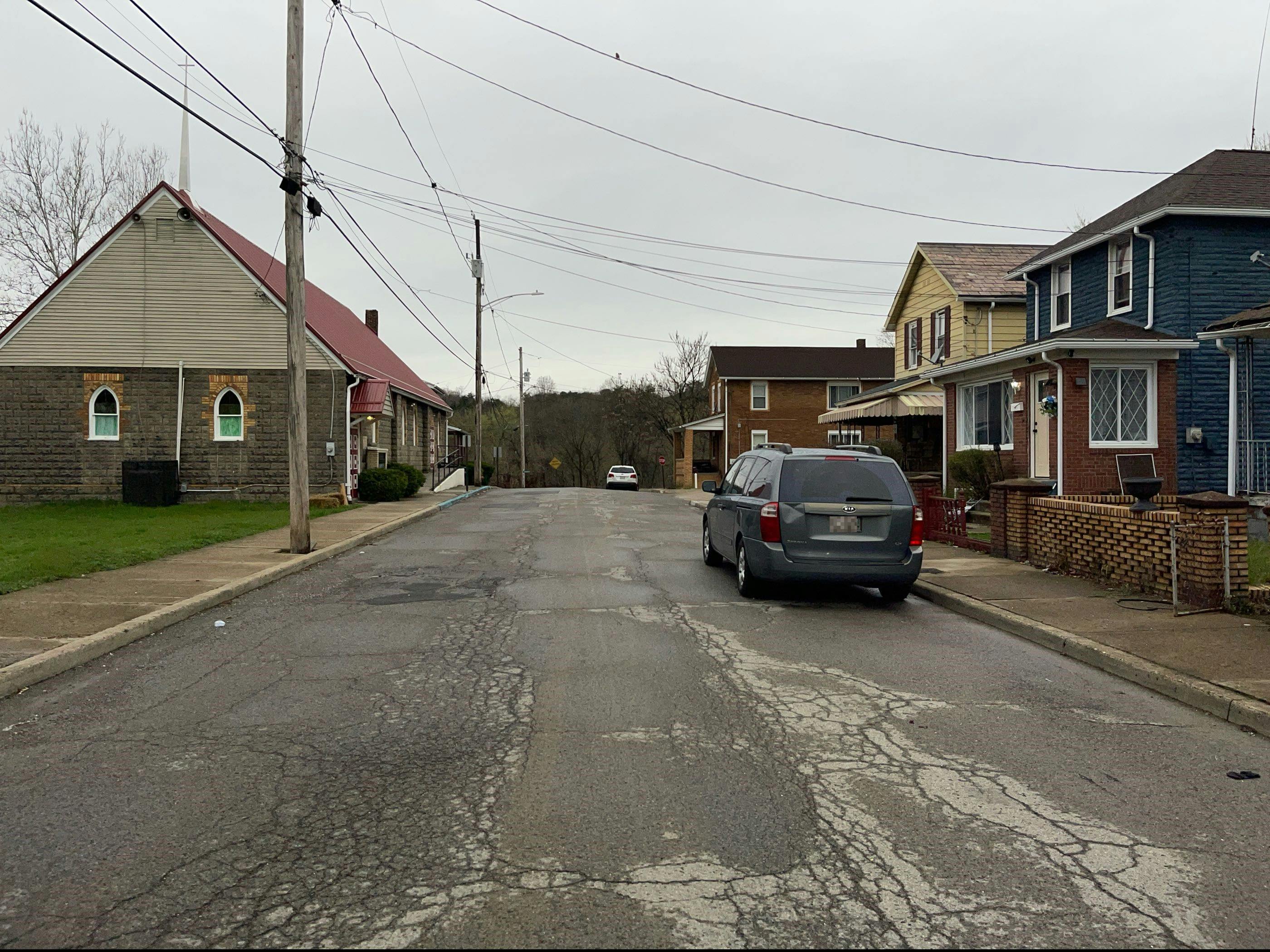 Davis St, Aliquippa, PA 15001