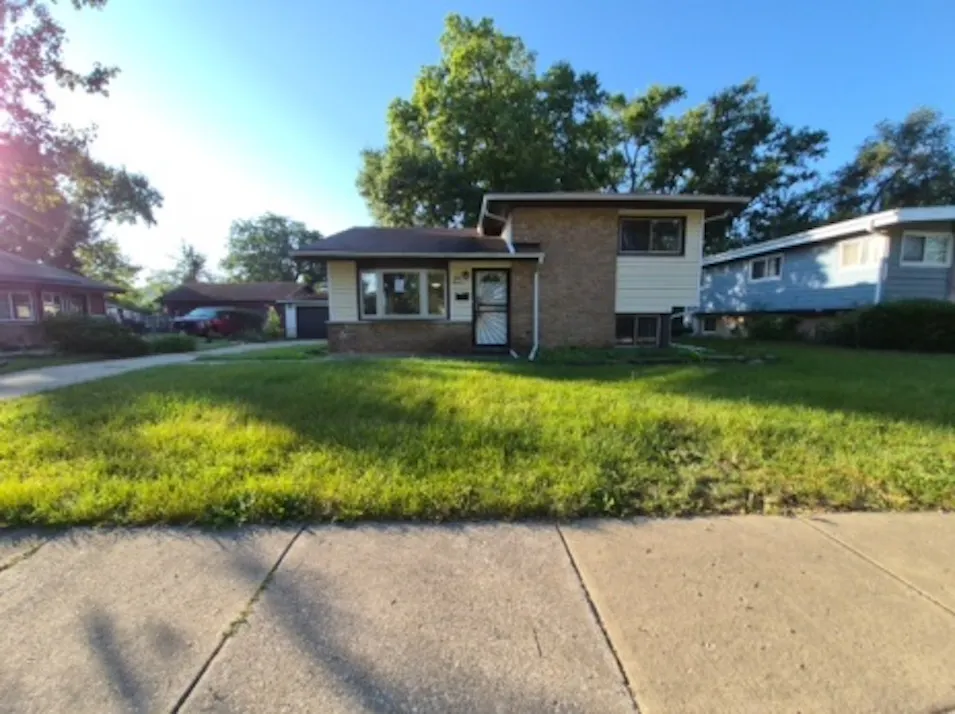 111 Algonquin St Park Forest, IL 60466, Cook County