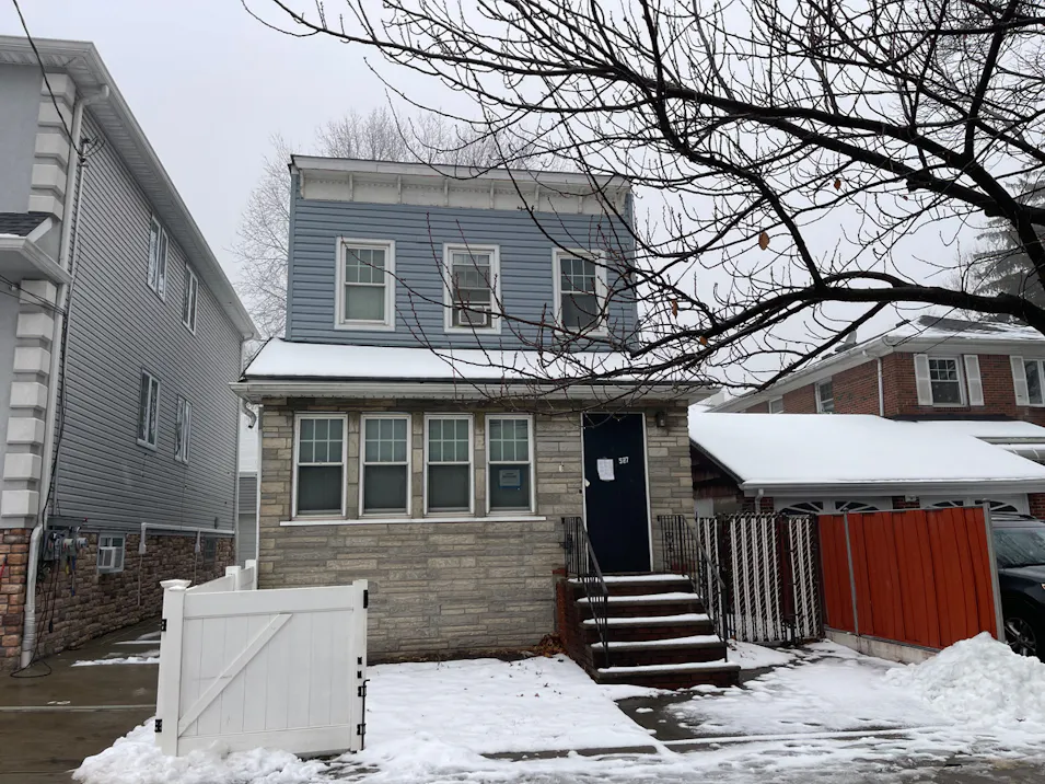 527 Vanderbilt Av Staten Island, NY 10304, Richmond County