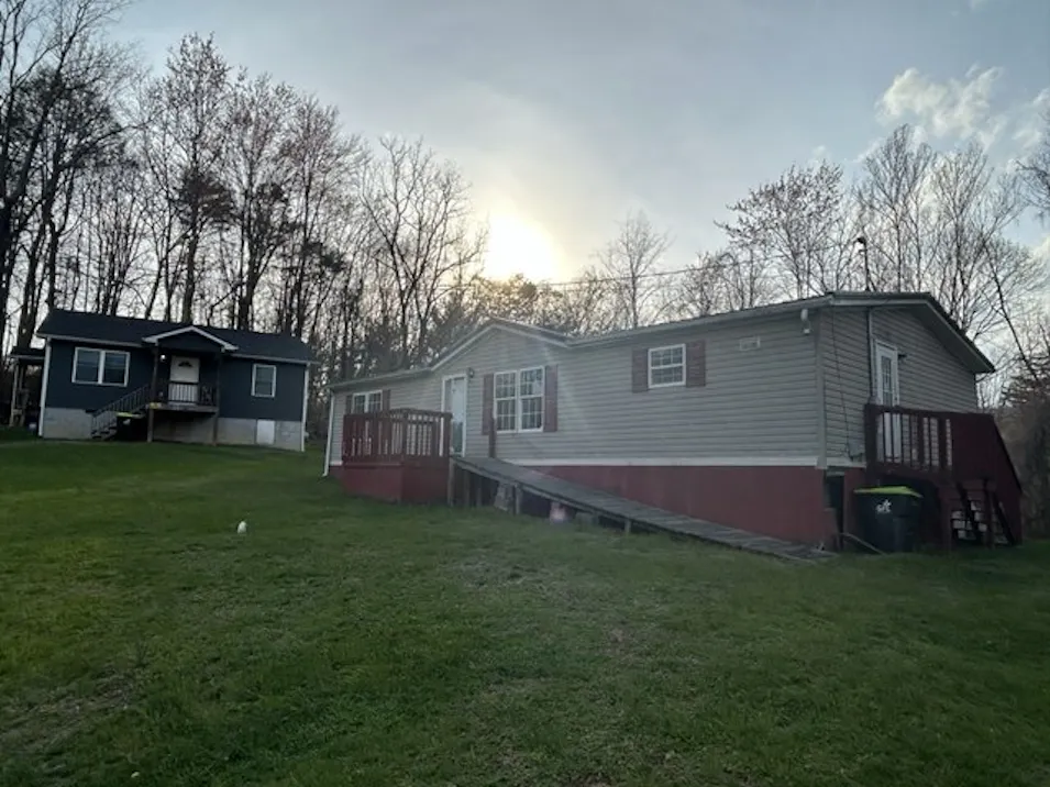 1404 Case Knife Road Pulaski, VA 24301, Pulaski County