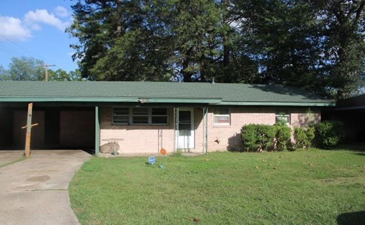 3101 S Ash St Pine Bluff, AR 71603, Cleveland County