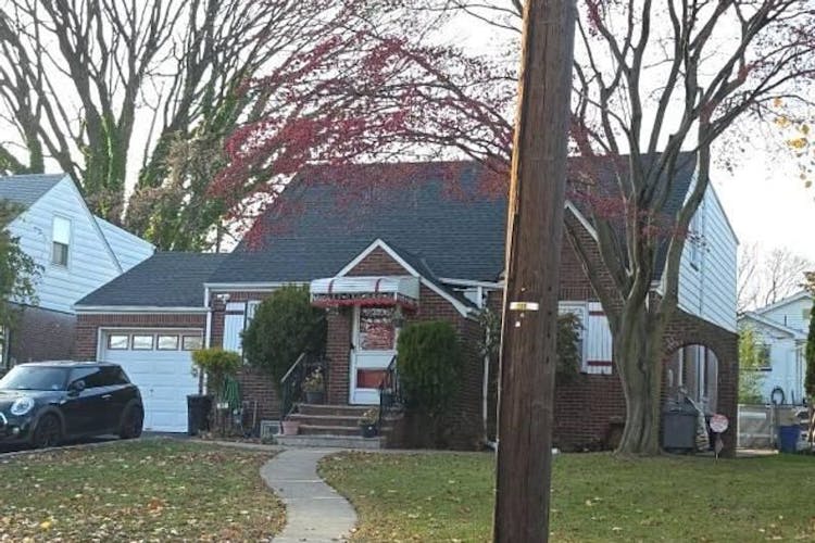 87 Hazel St Clifton, NJ 07011, Passaic County