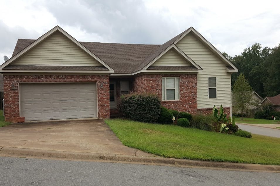 2000 Reagan Cove Alexander, AR 72002, Saline County