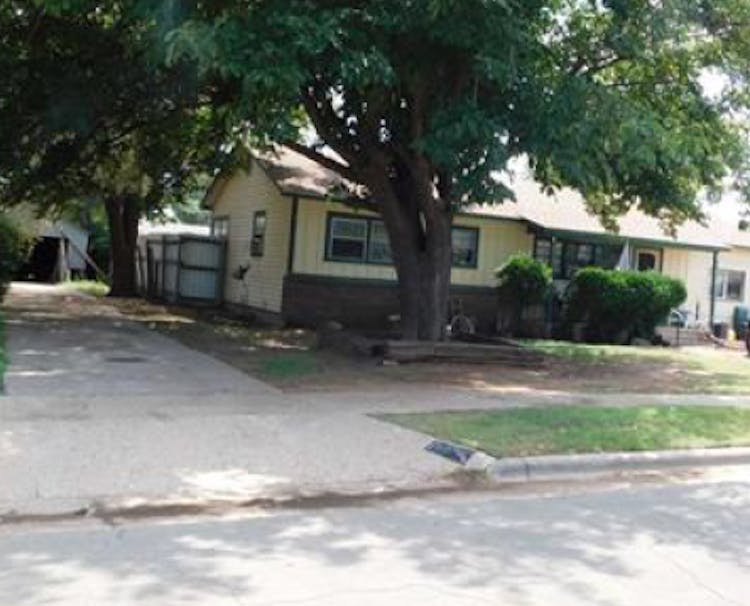 1913 44th St Lubbock, TX 79412, Lubbock County