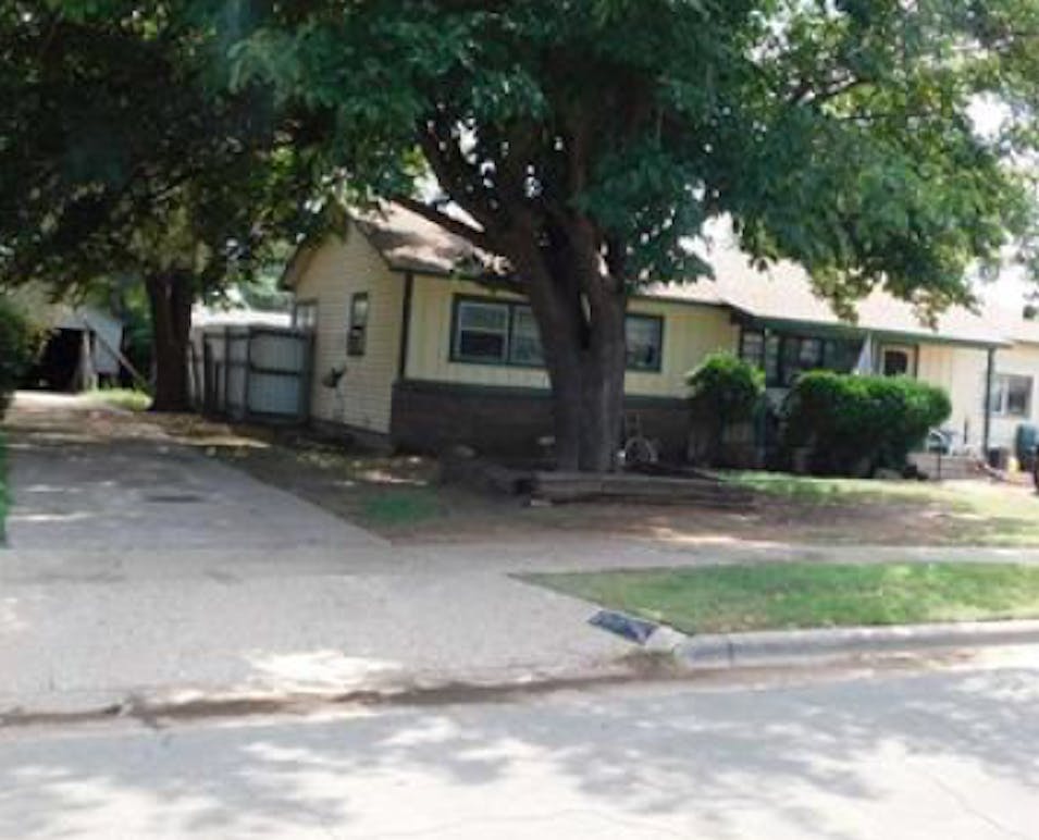 1913 44th St Lubbock, TX 79412, Lubbock County