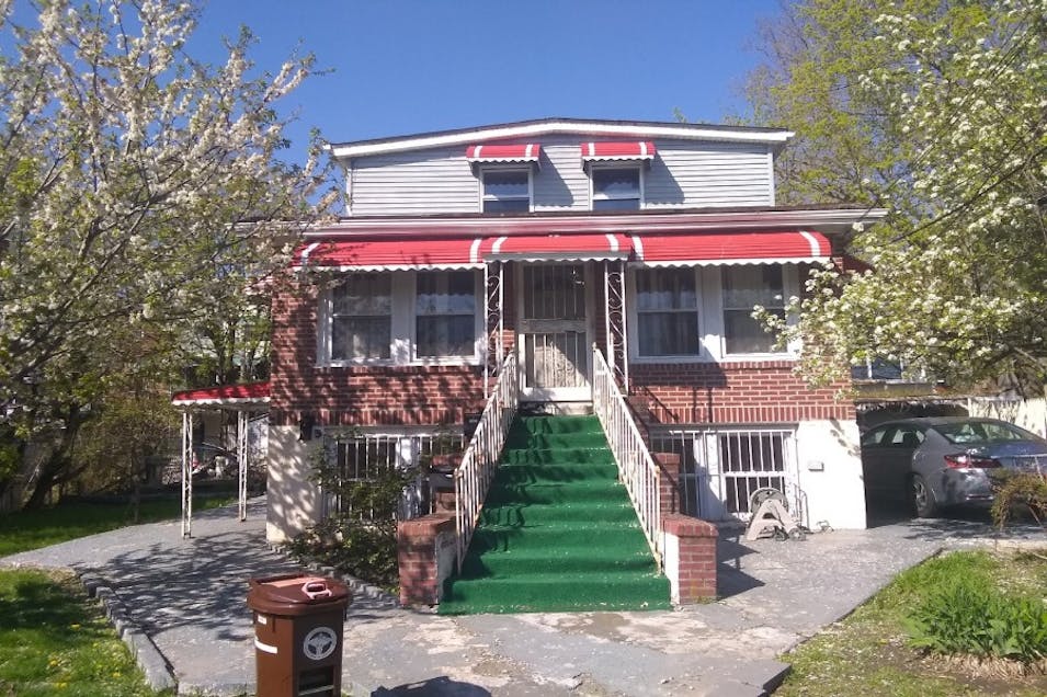 3141 Gunther Ave. Bronx, NY 10469, Bronx County