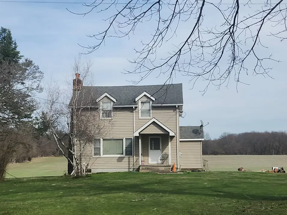 7475 Eckert Rd Concord, MI 49237, Jackson County