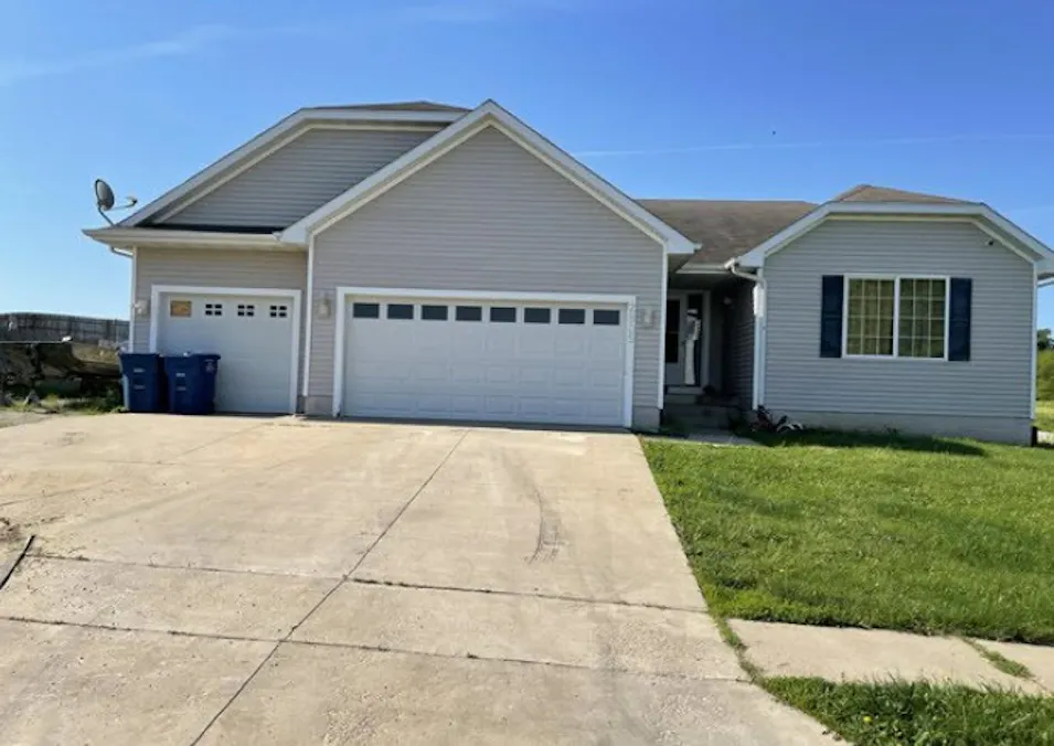 2905 Brockway Dr Des Moines, IA 50320, Polk County