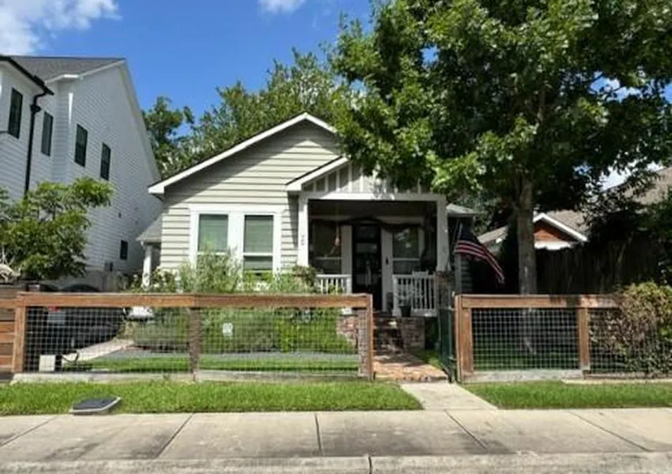 1105 Tabor Street Houston, TX 77009, Harris County