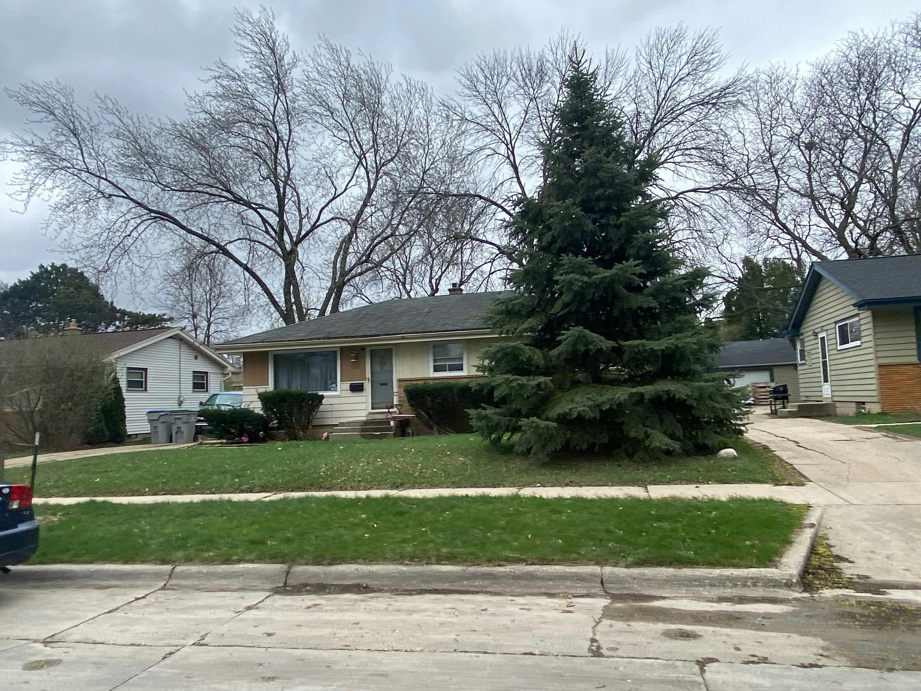 Lynmar Ter, Milwaukee, WI 53222 #1