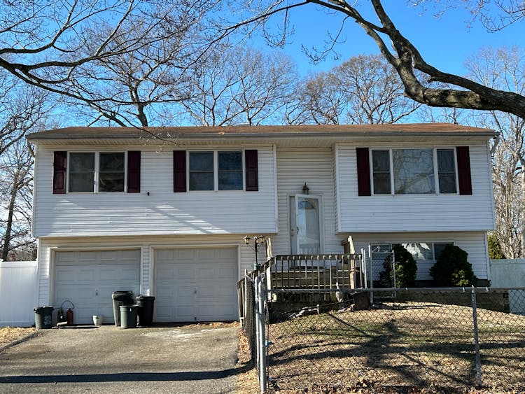 42 Larry Road Selden, NY 11784, Suffolk County