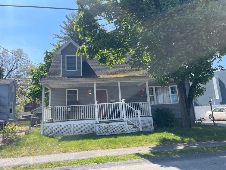 3 Cardington Avenue Billerica, MA 01821, Middlesex County