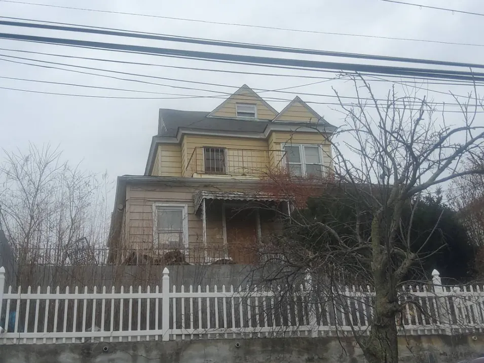 4080 Hill Avenue Bronx, NY 10466, Bronx County