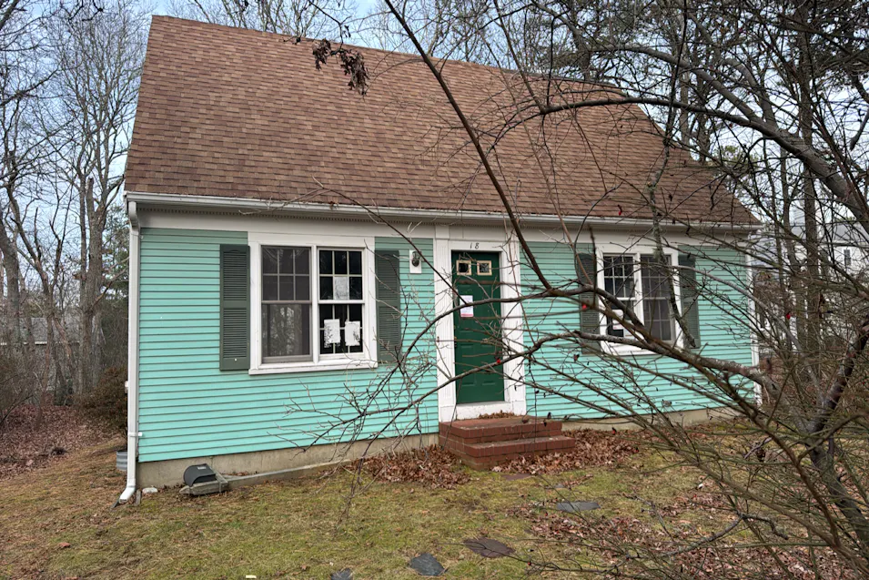 18 Anthony Drive Barnstable (Hyannis), MA 02601, Barnstable County