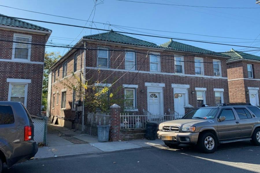 Brookhaven Ave, Far Rockaway, NY 11691