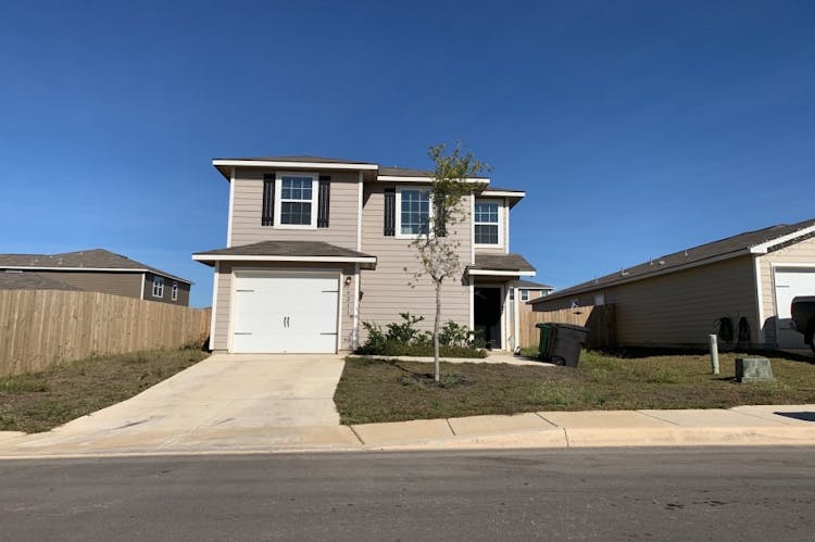 6211 Baywood Crest San Antonio, TX 78222, Bexar County